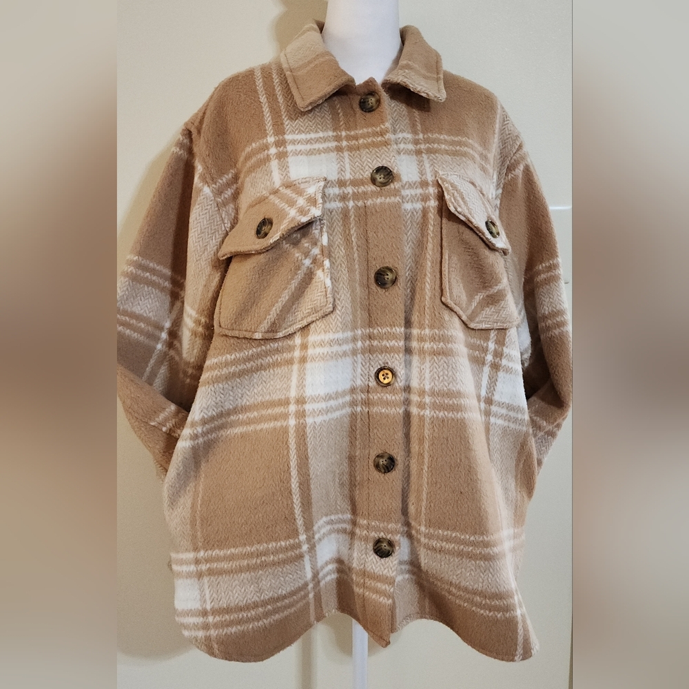 Boho Women's Plaid Teddy Shacket in Tan and Cream Size L (12/14)